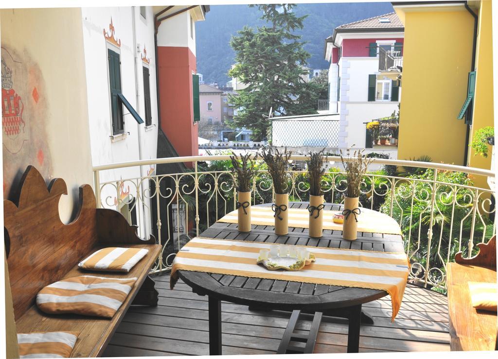 Sembenini Palace Riva del Garda Exteriör bild