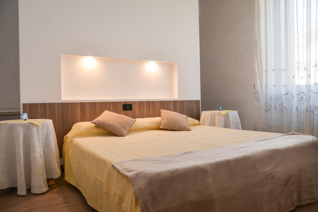 Sembenini Palace Riva del Garda Exteriör bild